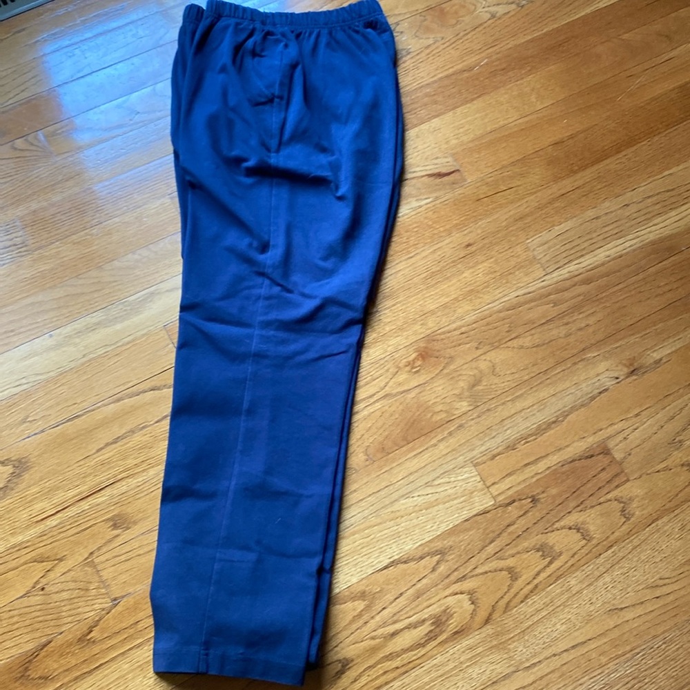 Comfy casual LL Bean navy slacks w stretch waistband size M Pet